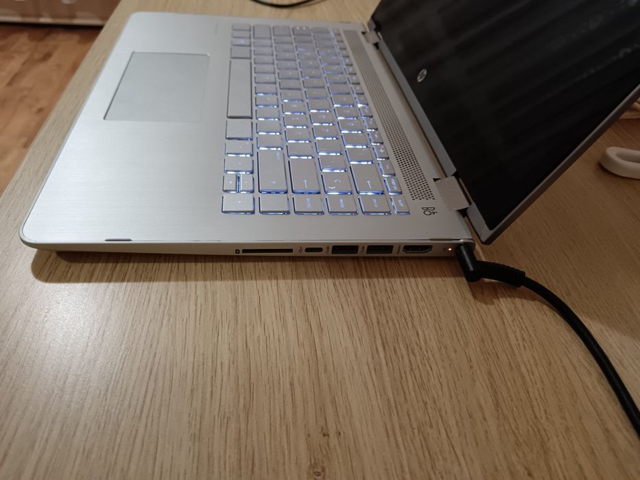 Продавам лаптоп HP.