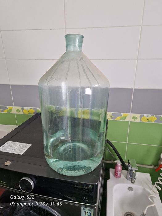 Бутыля 20 л Советские, 9 шт с крышками и без, без трещин и царапин