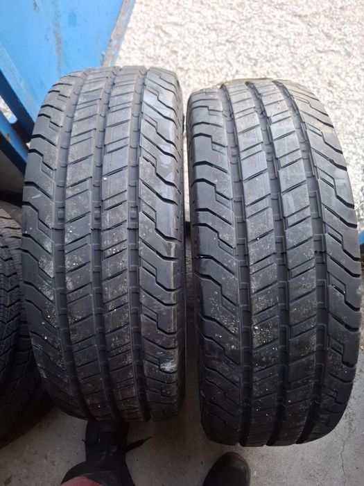 215 70 15с 2броя дот 3318 Continental  гумите са карани 1000км цената е за 1бр