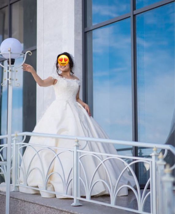 Продам свадебный платье пышное