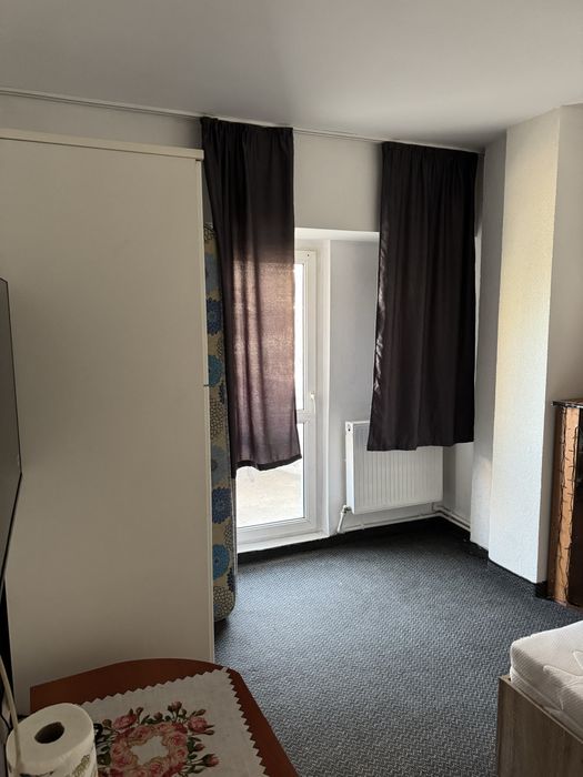 Inchiriez 1 cam, et.2, Piata Centrala, CT, 1200 lei