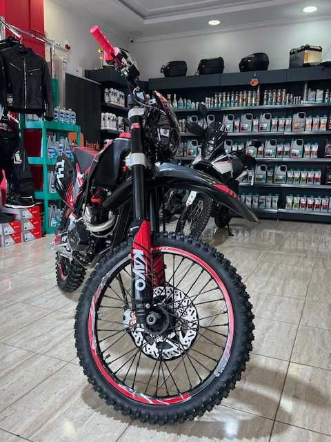 Motocicleta offroad KAYO T4 ENDURO (292cc, 4T, 22cp) la MYMOTO CT