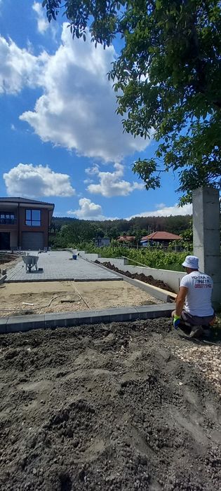 Редене на гранитни павета, бетонни павета, бордюр, тротоарни плочии др