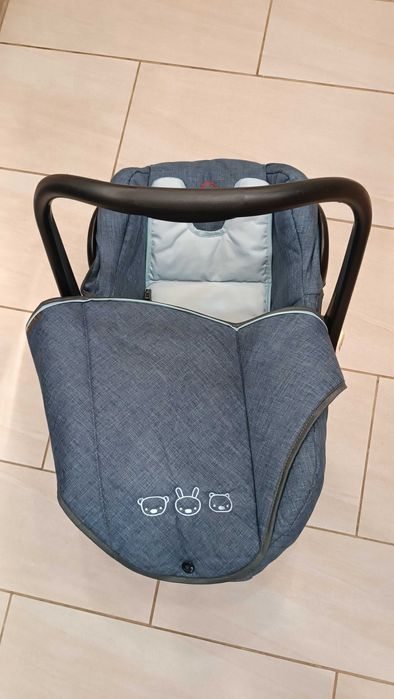 Детски кош столче за кола пренасяне Chipolino