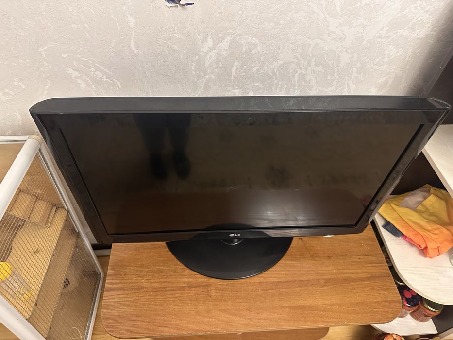 Телевизор LG, полностью рабочий