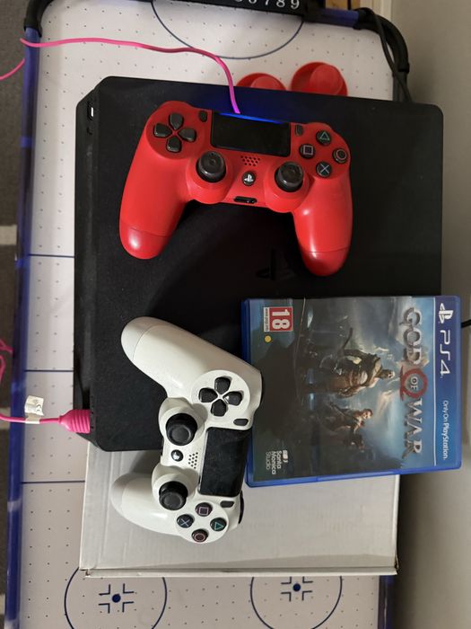 PlayStation 4 slim