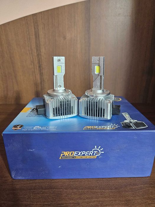 Set 2 Becuri auto LED D1S 6000K