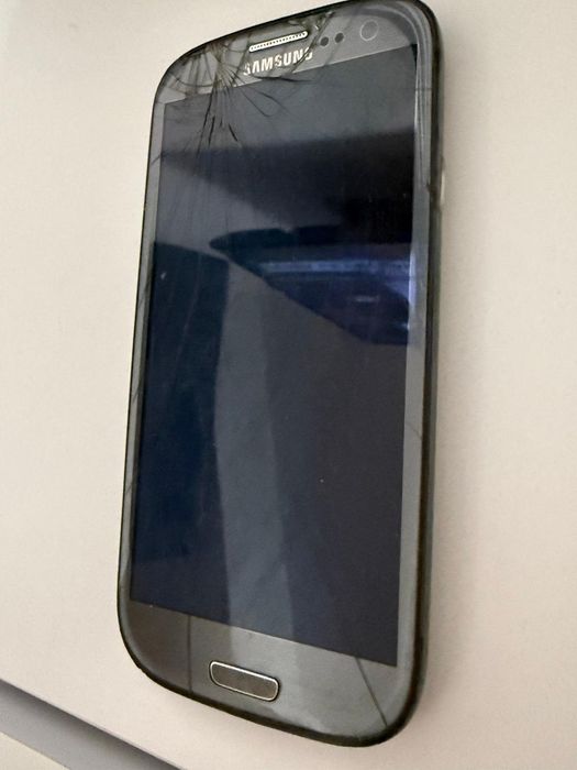 Telefon Samsung  .
