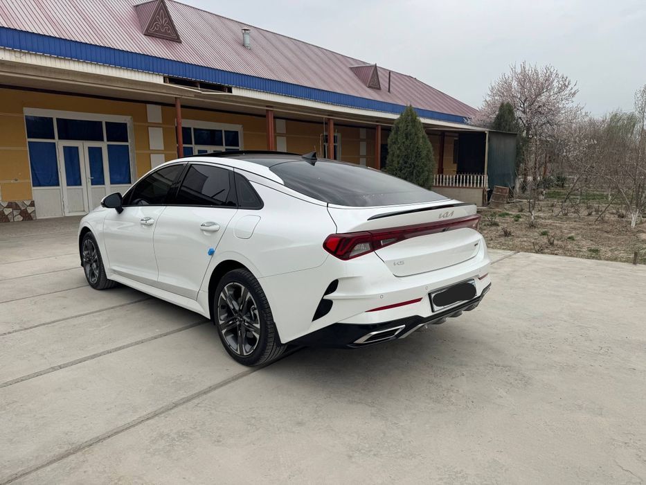 КIA K5 GT сотилади.
