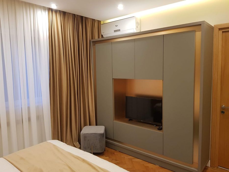 Direct proprietar LUX Afi Cotroceni 2 camere -spatiu de 3 bloc special