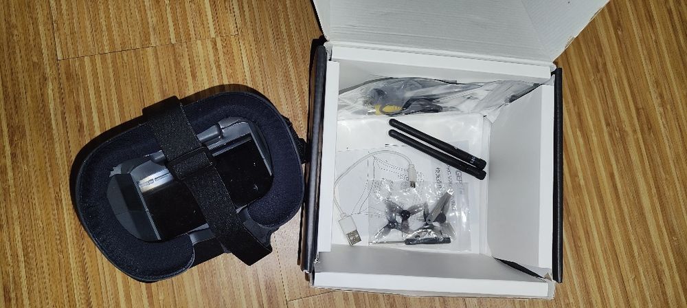 FPV квадракоптер mobula8