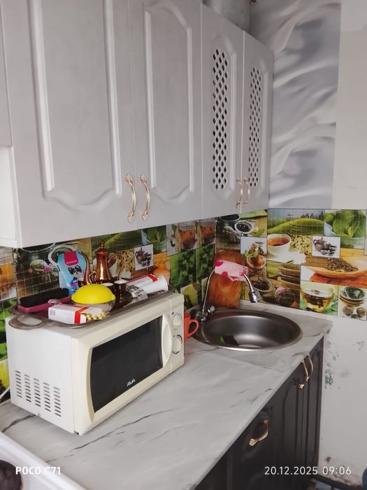 продам 4-х комнатную квартиру