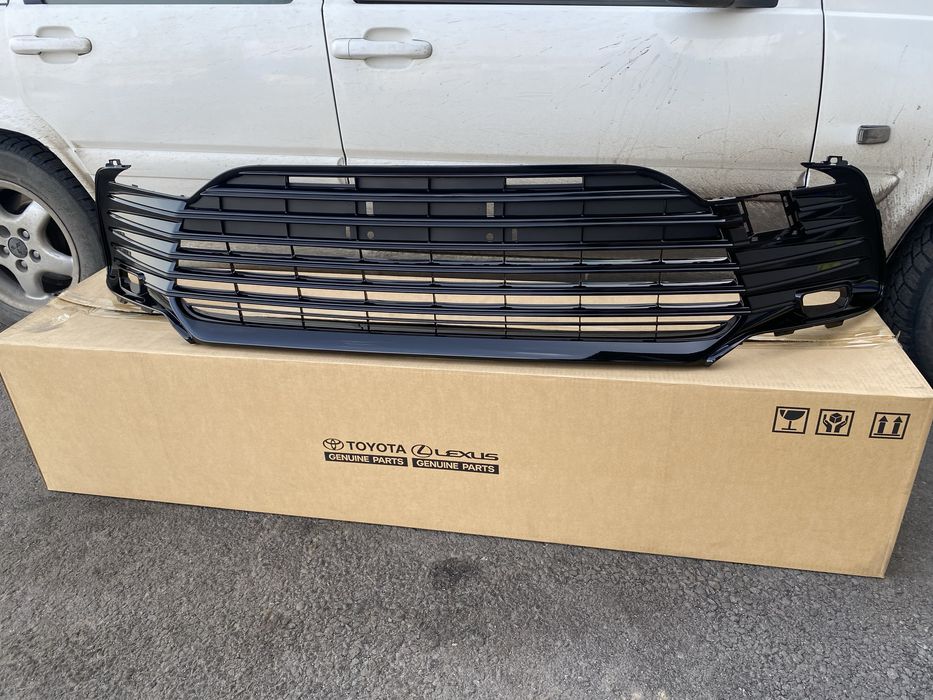 Бампера на Тойота Камри 70/75