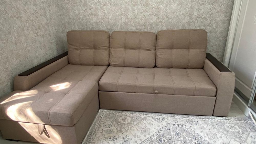 Продам б у диван