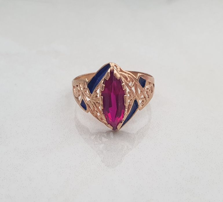 Inel din aur de 14K (583) model vintage cu rubin și email albastru