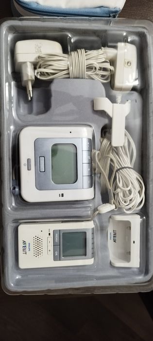 Продавам бейбефон Philips Avent