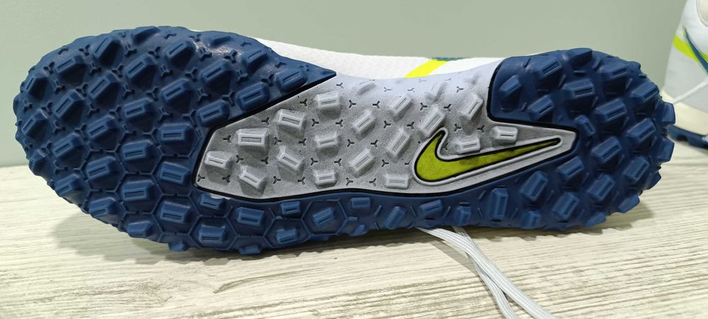 Футболни обувки Nike PHANTOM GT2 ACADEMY DF TF