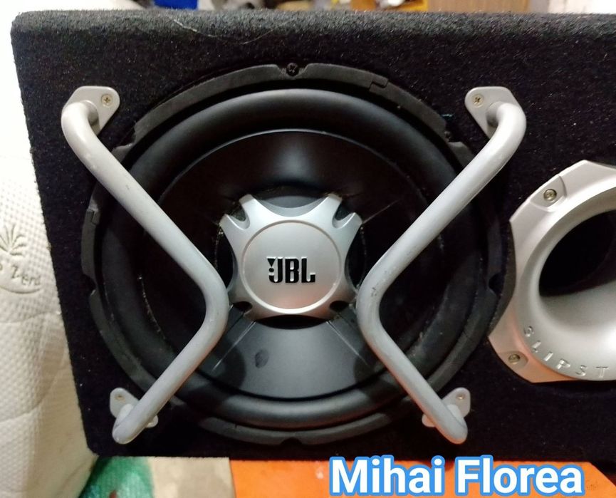 Subwoofer JBL , amplificator Spectron kit cabluri