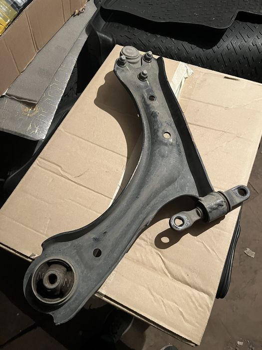 Рычаг на hyundai tucson