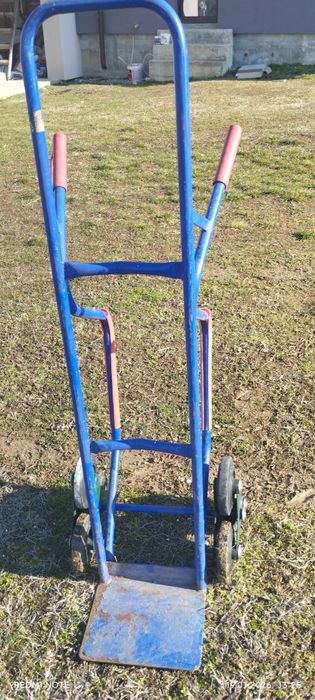 Количка за носене по стълби