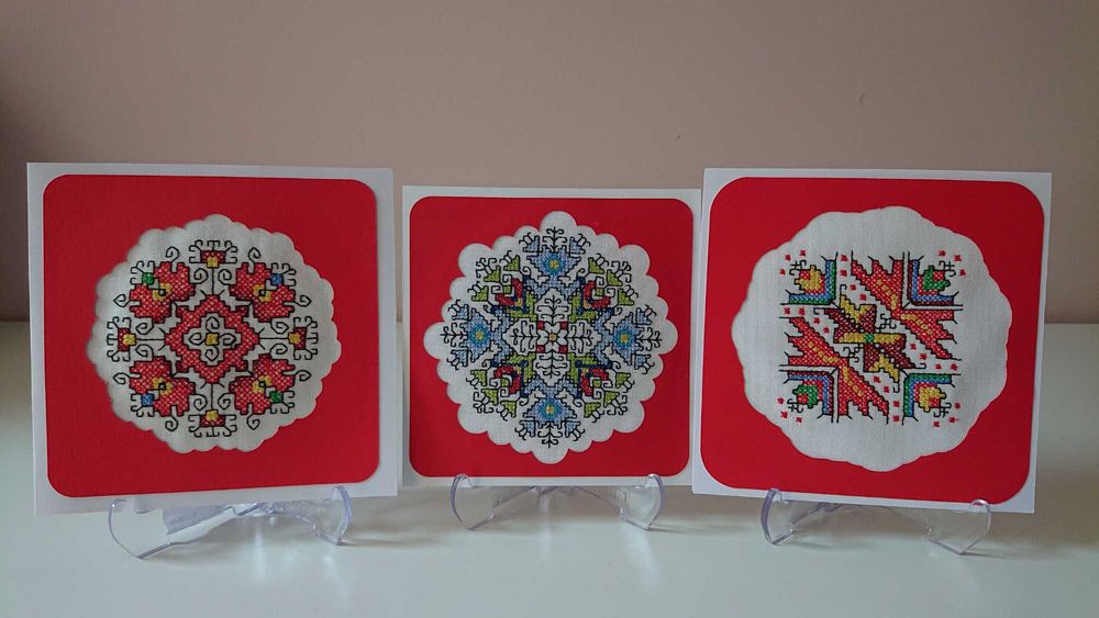 Бродирани картички