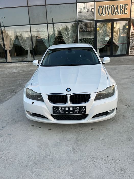 Vând BMW 318d N47
