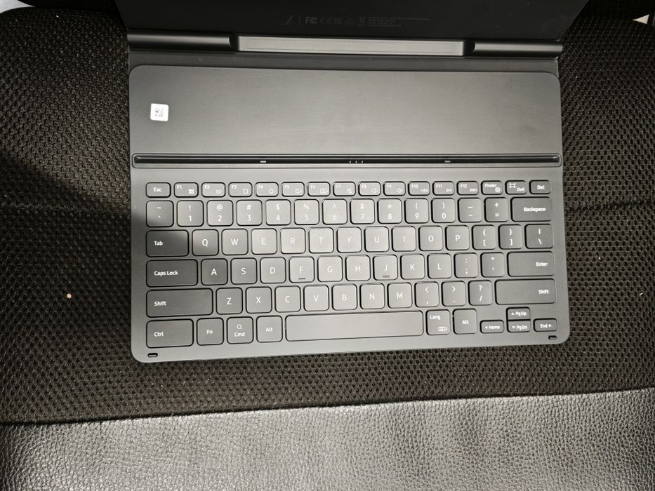 Samsung Galaxy Tab S8+, Tab S7 FE, or Tab S7+ Slim Book Keyboard Cover