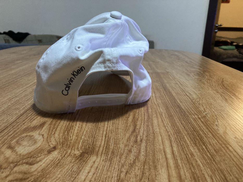 Оригинална шапка Calvin Klein