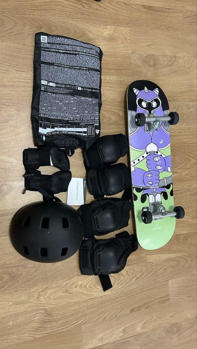 Set complet skateboard Decathlon + echipament protecție Oxelo