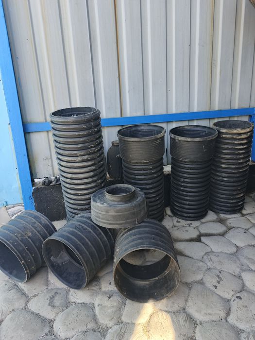 Продам соединительные муфты, диам. 200 мм.