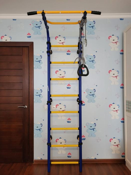 Продам шведскую стенку Romana