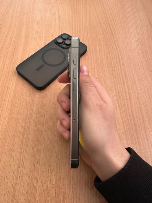 Vand /schimb Iphone 15 pro max
