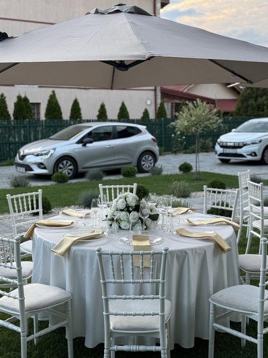 Inchiriem mese, scaune, corturi, umbrele pentru evenimente