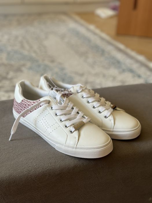 Кеды , кроссы tommy hilfiger