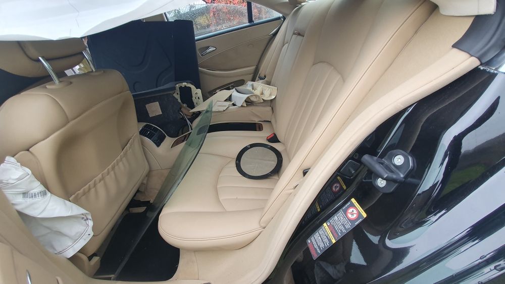 Mercedes  Cls 5000 se dezmembrează sau se vinde întreg