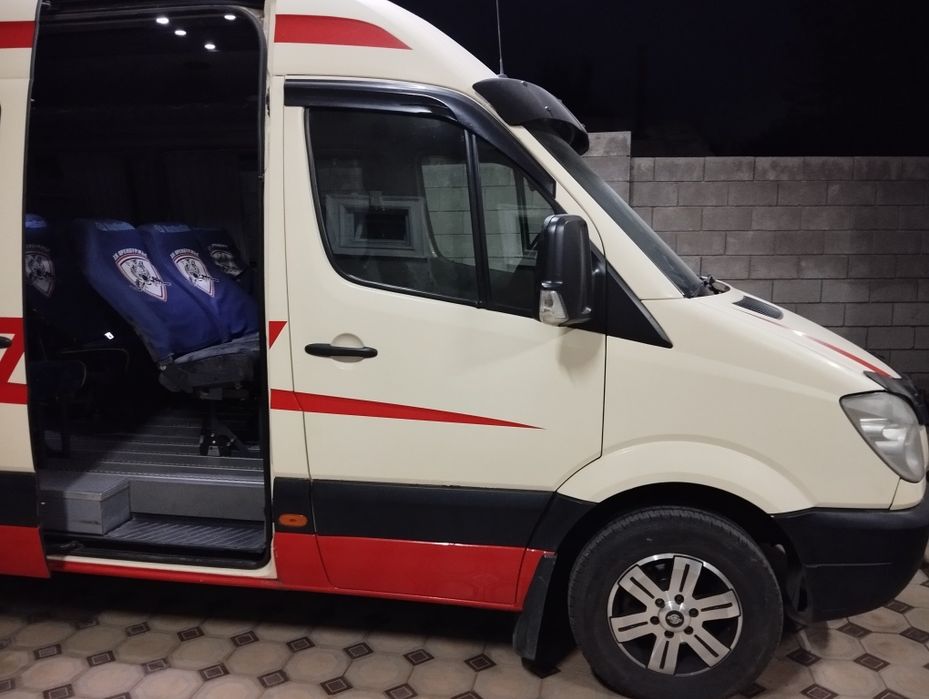 Пассажирские перевозки. Мерседес спринтер.