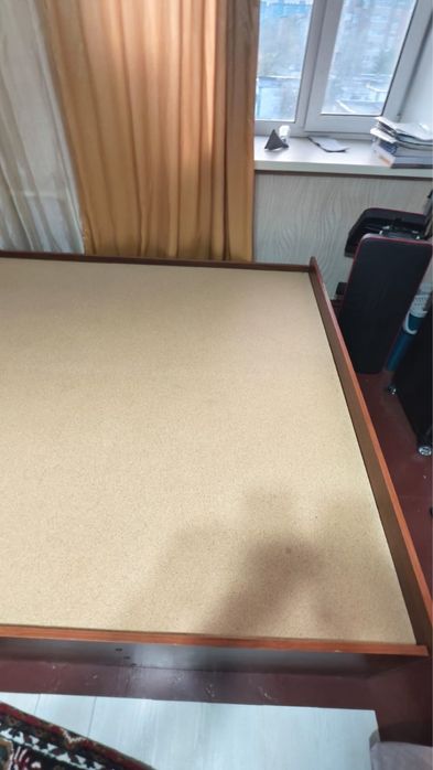 Продам двуспальную кровать