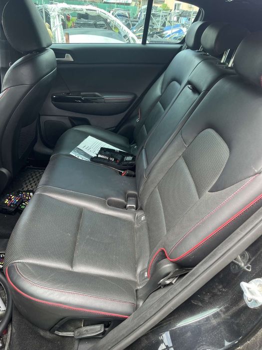 Кожен салон с обдухване и нагреватели за Киа Спортидж GT Line 2020г.