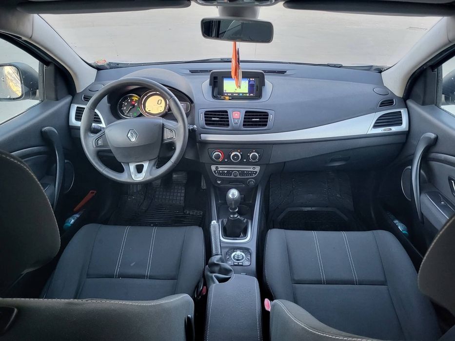 ‼️Renault Megane 3‼️motor 1,5 CDI,an 2010,Navigatie AER CONDITIONAT acte valabile.