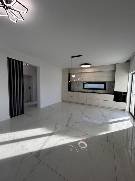 Casa premium de vânzare, cartier asfaltat - cartierul Olimp/Casandra