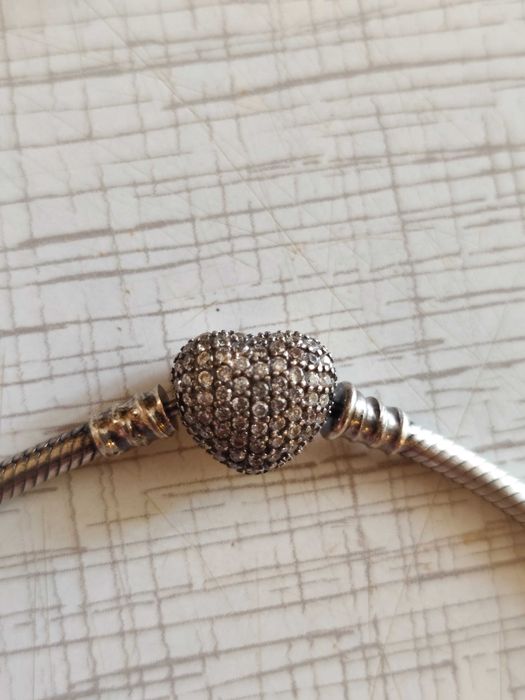 Оригинална Pandora 925 гривна с 3 талисмана + детска гривна, с кутии и сертификат