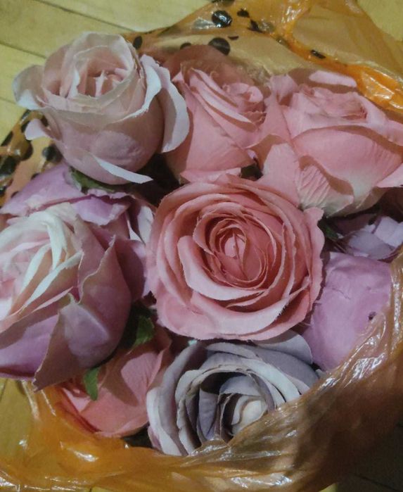 Цветы искусственные 100тг.