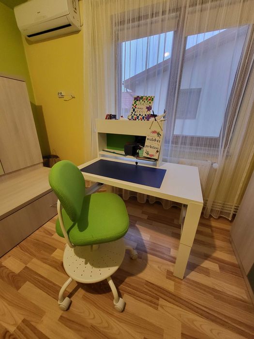 Dormitor complet  copii: pat (uri), dulapuri, birou, scaun