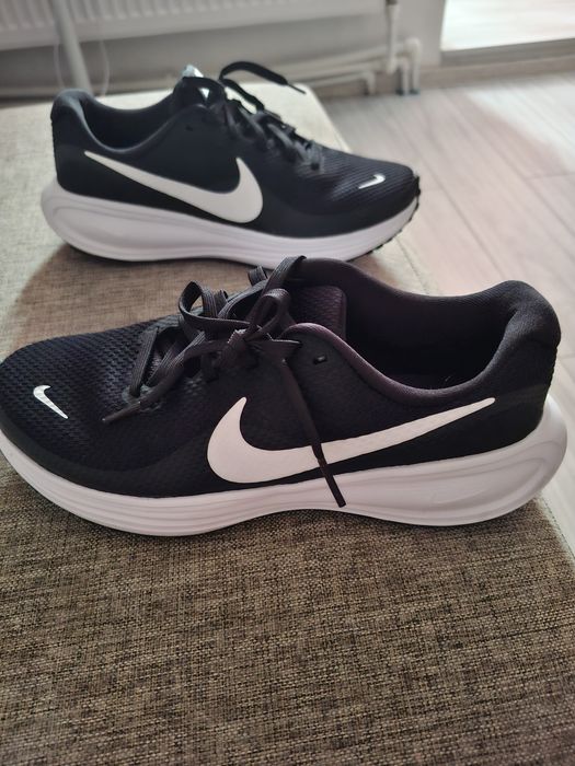 Adidasi nike dama