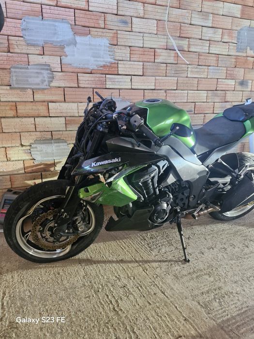 Kawasaki z1000 2011г. На части!!!
