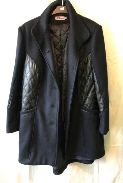 Чисто НОВО българско вълнено палто номер 52 с подплата