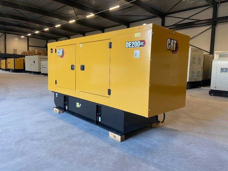 Generator nou Caterpillar 200 kva 180 kw stoc 24 luni garantie