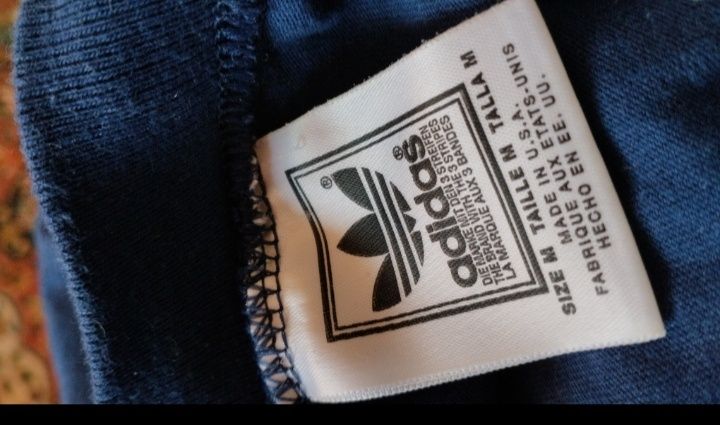 Мъжка тениска на Adidas  с къс ръкав.