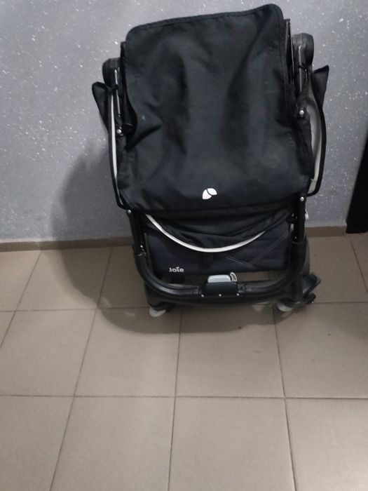 Коляска детская Joli