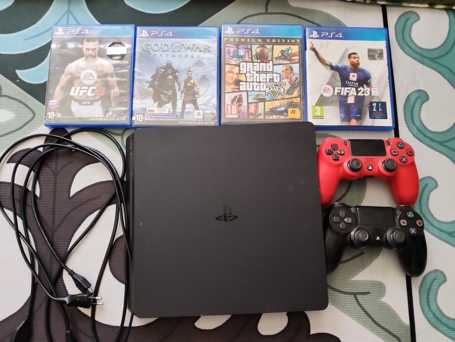 PlayStation 4 slim